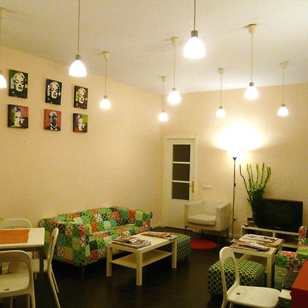 מדריד Hostal Goyal Pizarro מראה חיצוני תמונה