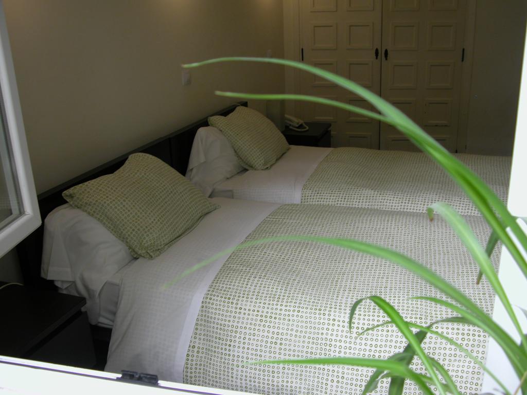 מדריד Hostal Goyal Pizarro חדר תמונה